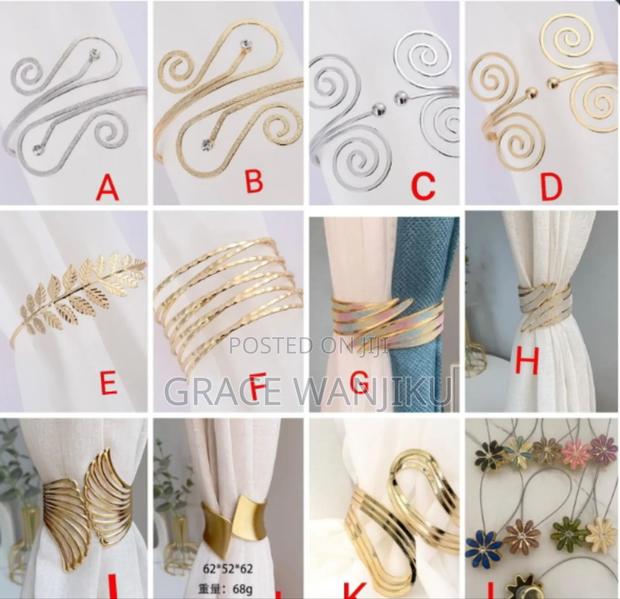 *Metallic Buckle Curtains Holders*