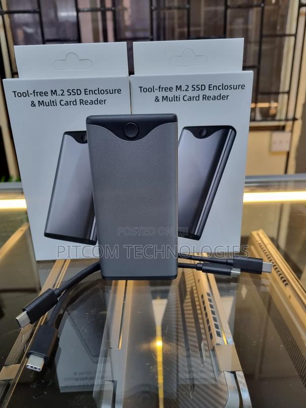 Tool-Free M.2 SSD Enclosure and Multi Reader - main view