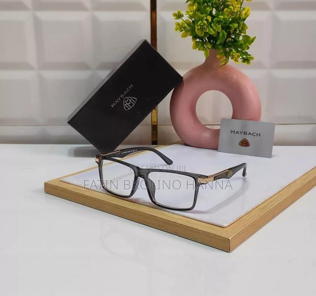 Elegant Clear Lense Maybach - thumbnail 2