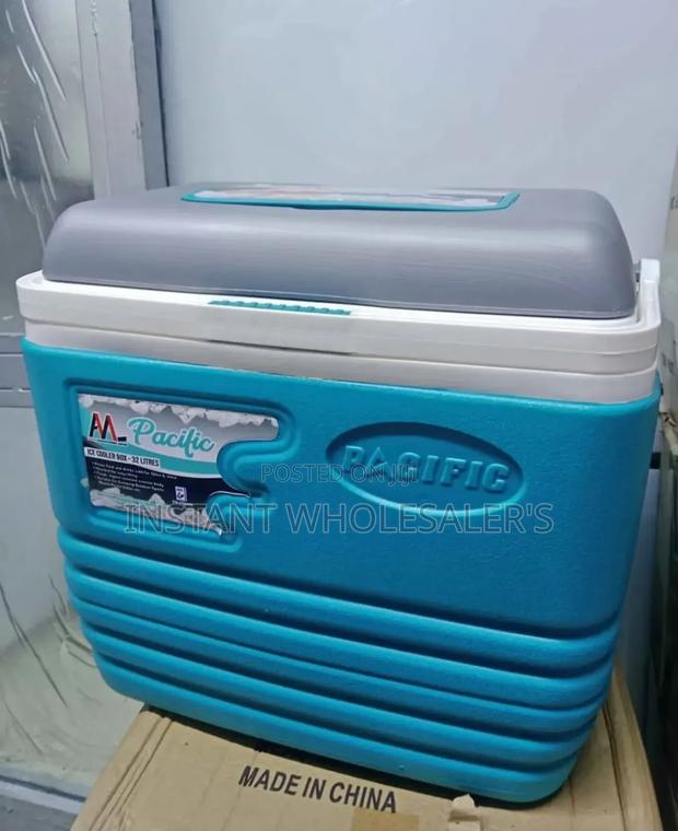 32 Litres Pacific Cooler Box