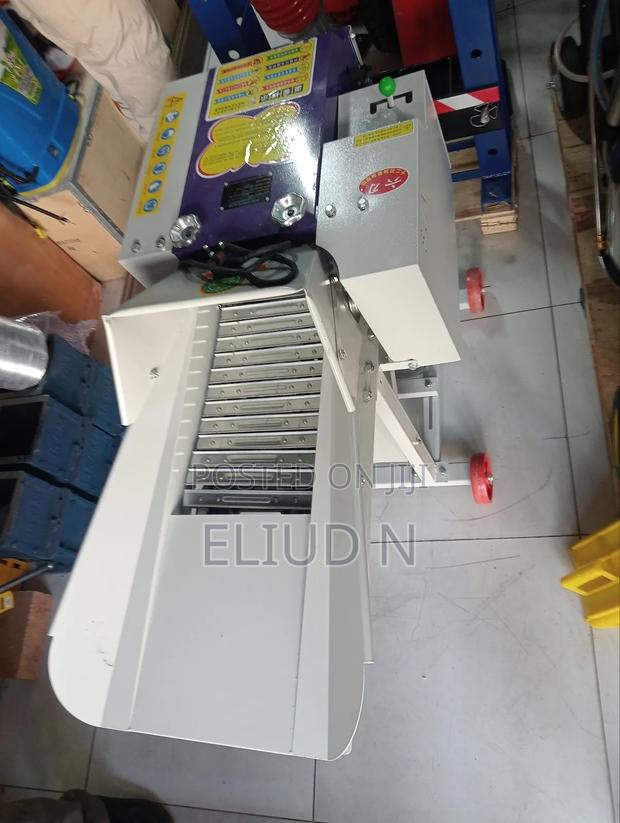 Grass Crusher Machine With Motor - thumbnail 3