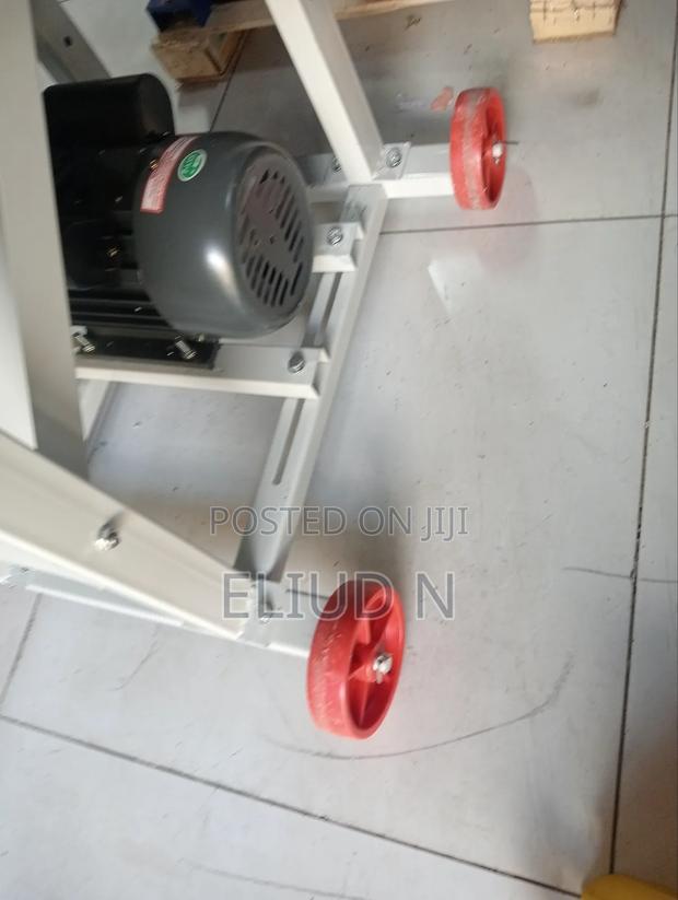 Grass Crusher Machine With Motor - thumbnail 4
