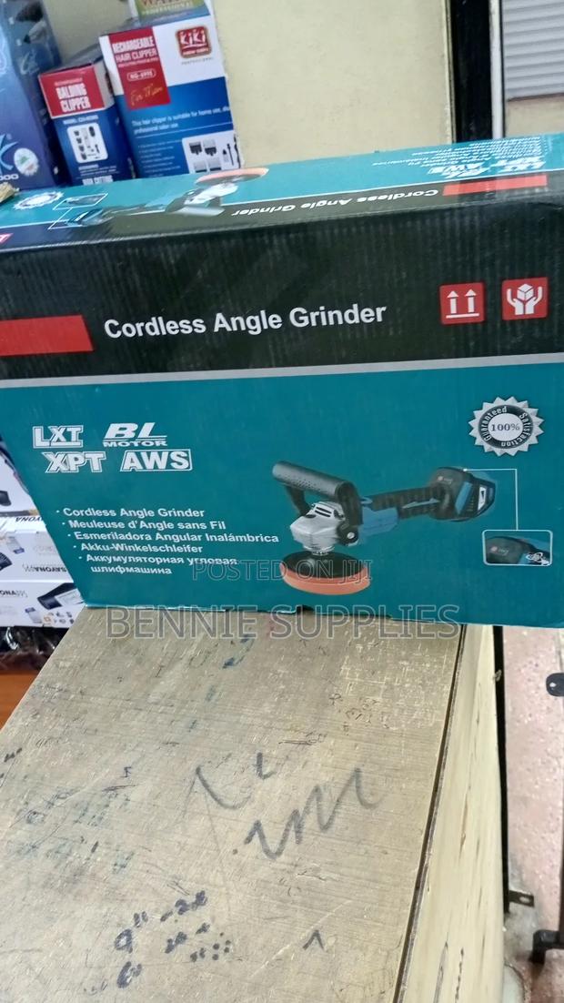 Rechargeable Makita Angle Grinder / Cordless Grinder