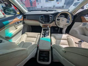 Volvo XC90 T6 R-Design AWD 2018 Blue