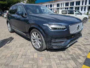 Volvo XC90 T6 R-Design AWD 2018 Blue