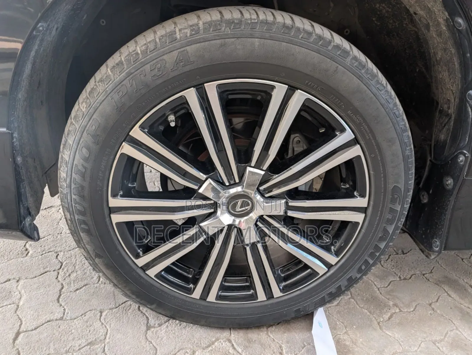 Lexus LX 570 AWD 2016 Black
