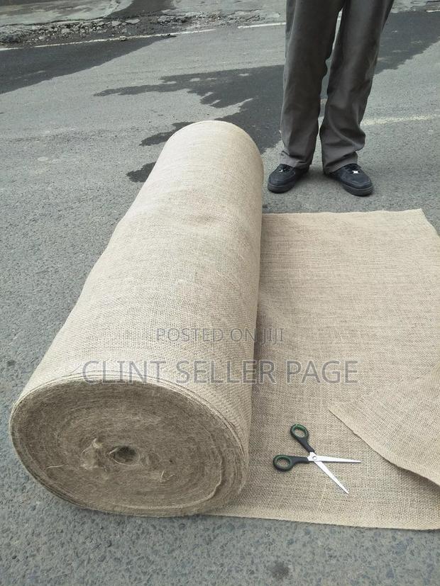 Hessian (Burlap) Cloth High Quality (Small Holes) - thumbnail 3