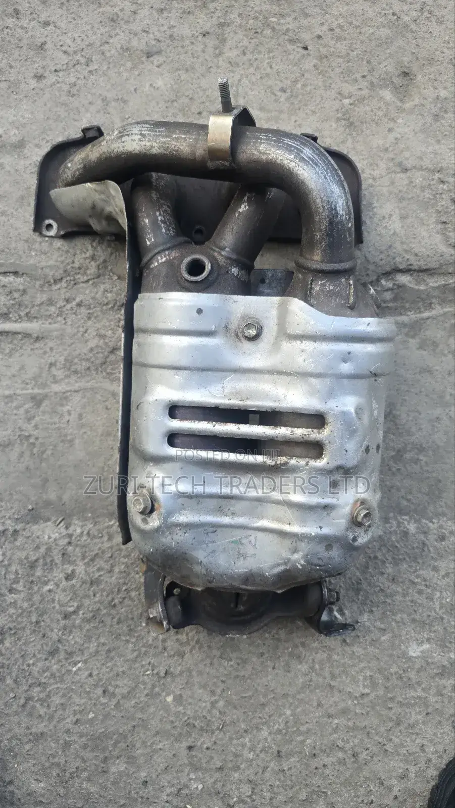 Toyota Avensis Manifold With Mufflers