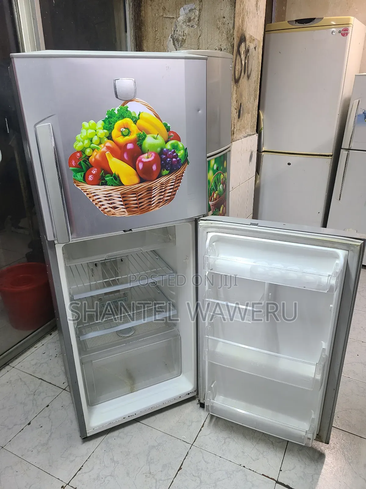 Working Well Refrigerator at 250litres