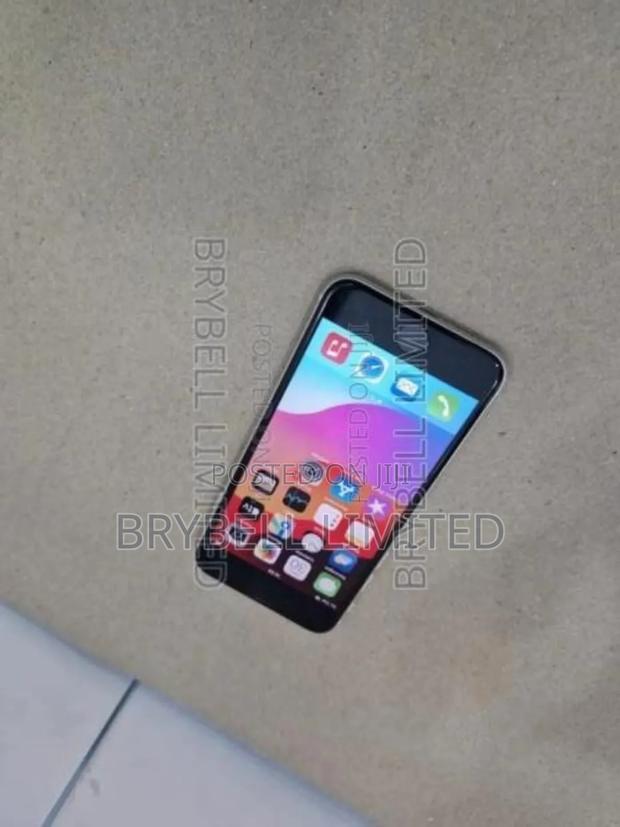 Apple iPhone SE 64 GB White - thumbnail 7