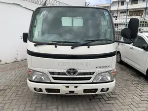Toyota Toyoace Mini Truck