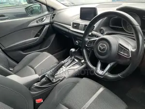 Mazda Axela 2018 Blue