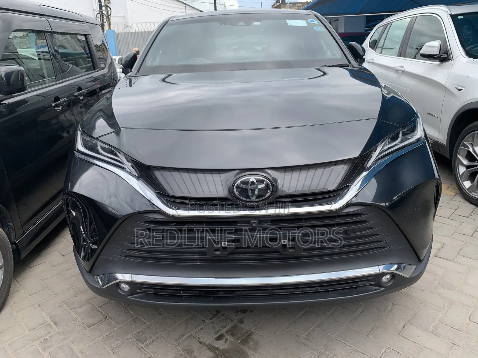 Toyota Harrier 2.5 Hybrid 4WD 2020 Gray