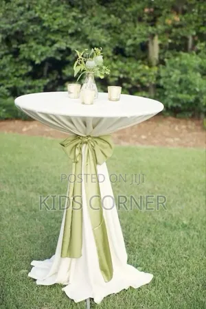 Your Cocktail Hour, Our Stylish Setup