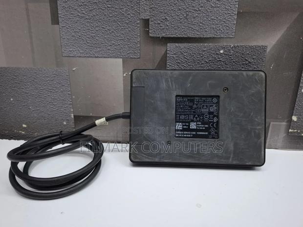 Dell Wd15 Monitor Docking 4k With 180w Adapter, Usb-c - thumbnail 2