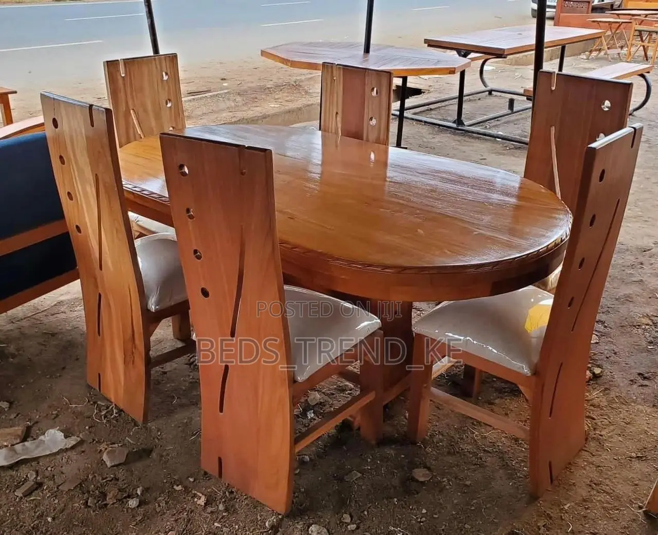 Table of 6 Seats