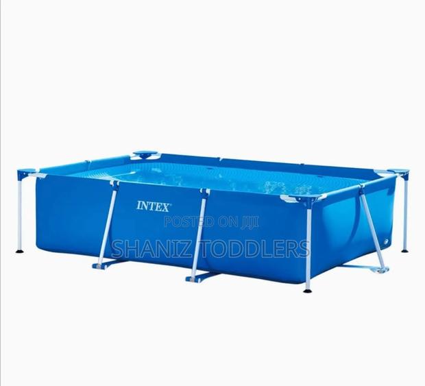 4.5m by 2.2m by 84cm Swimming Pool