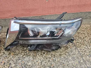 Toyota Land Cruiser Prado Xenon Headlights