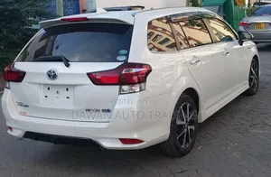 Toyota Corolla Fielder 2018 White