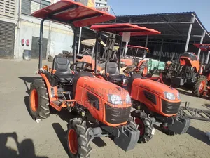 Kubota Tractor -4wd 23hp