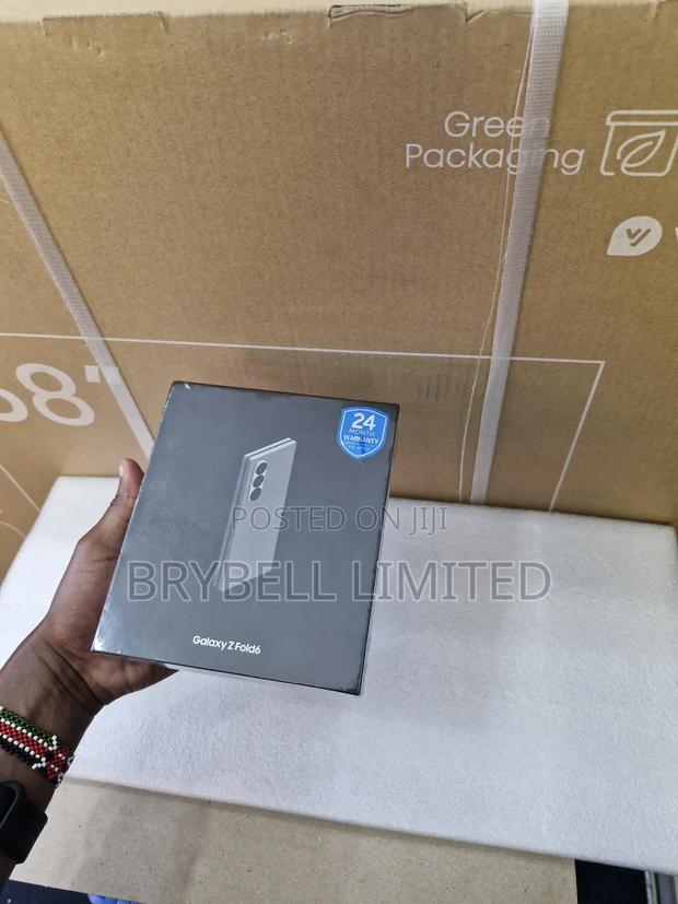 New Samsung Galaxy Z Fold6 256 GB Silver - thumbnail 3