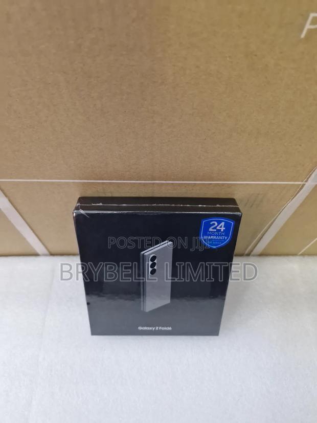 New Samsung Galaxy Z Fold6 256 GB Silver - thumbnail 6