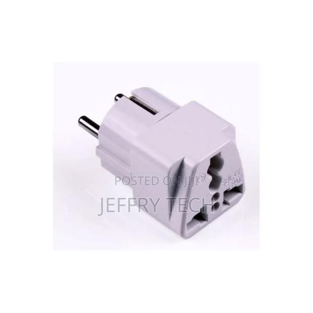 Universal American Plug Adapter - main view
