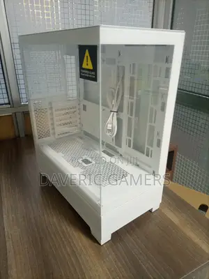 The Phanteks Xt View (Ph-xt523v1- Wt01c) White In Color