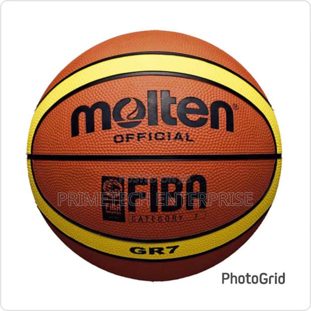 Molten Basket Ball - main view
