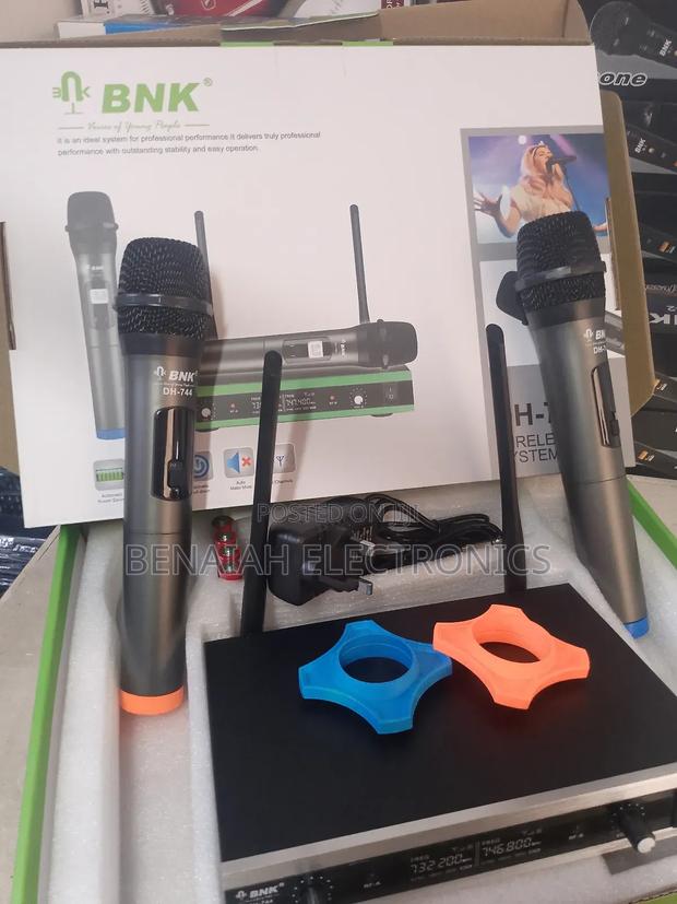 BNK Dh-744 Wireless Universal Microphone System