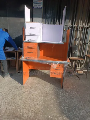 1.2m Walnut Office Desk With Drawers Gf8k