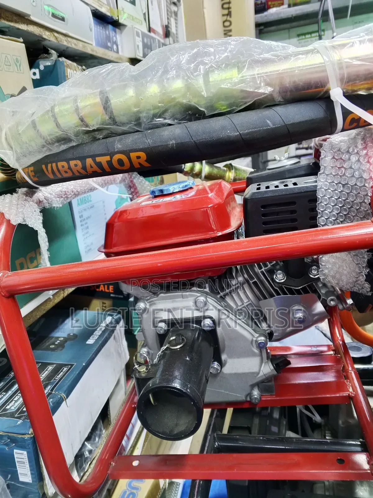 Concrete Honda Vibrator 8hp With Poker