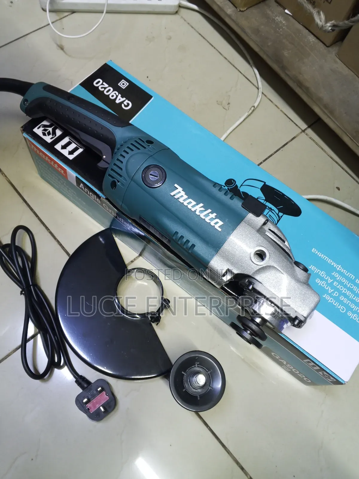 9inch Makita Angle Grinder 2100watts
