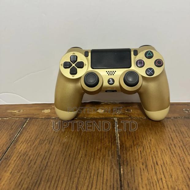 Sony Ps4 500gb Hard Drive Ps4 Game Console and Controller - thumbnail 4