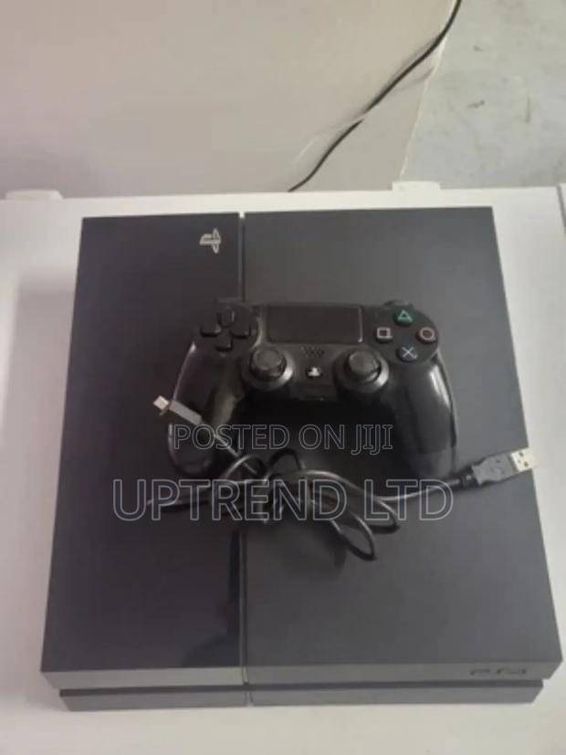 Cuh-1115a Playstation 4 Standard 500gb Slightly Used - thumbnail 2