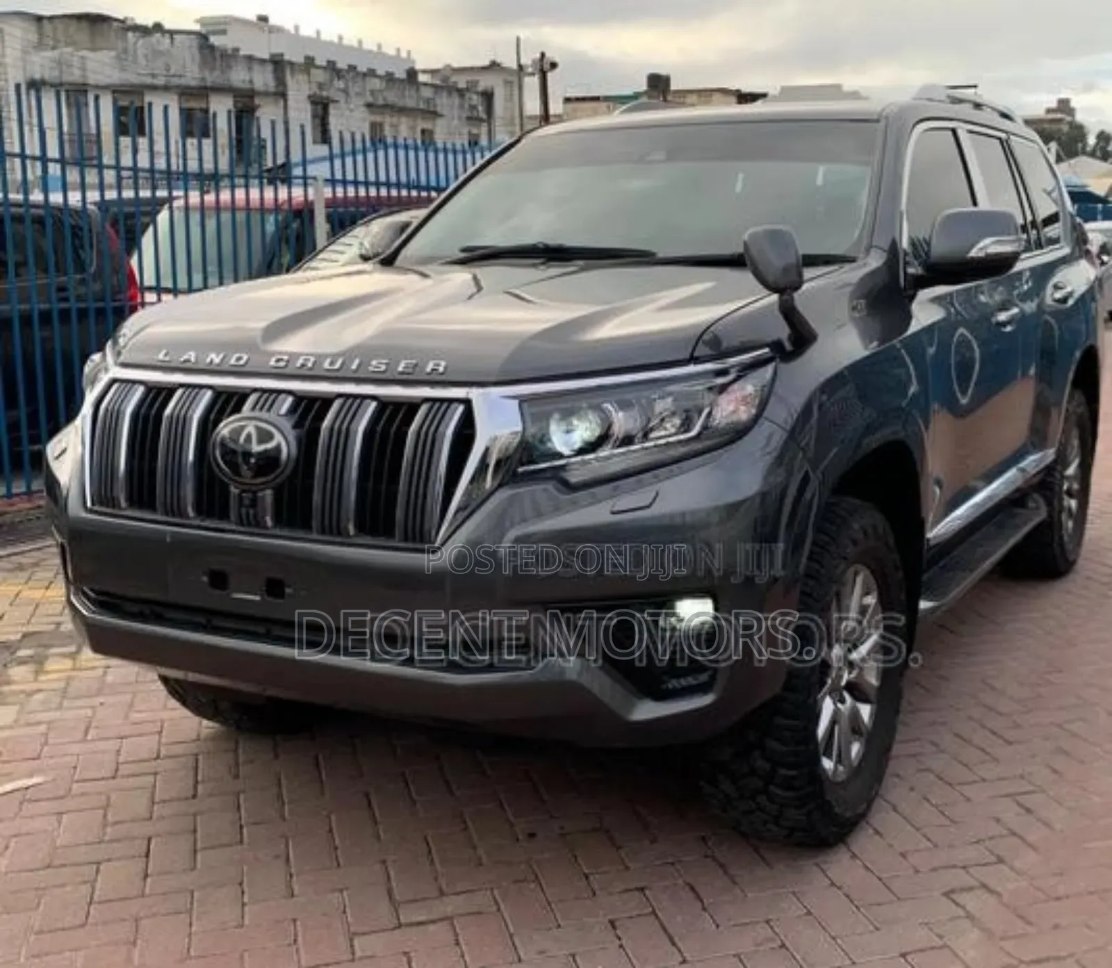 Toyota Land Cruiser Prado 2.8 2018 Gray