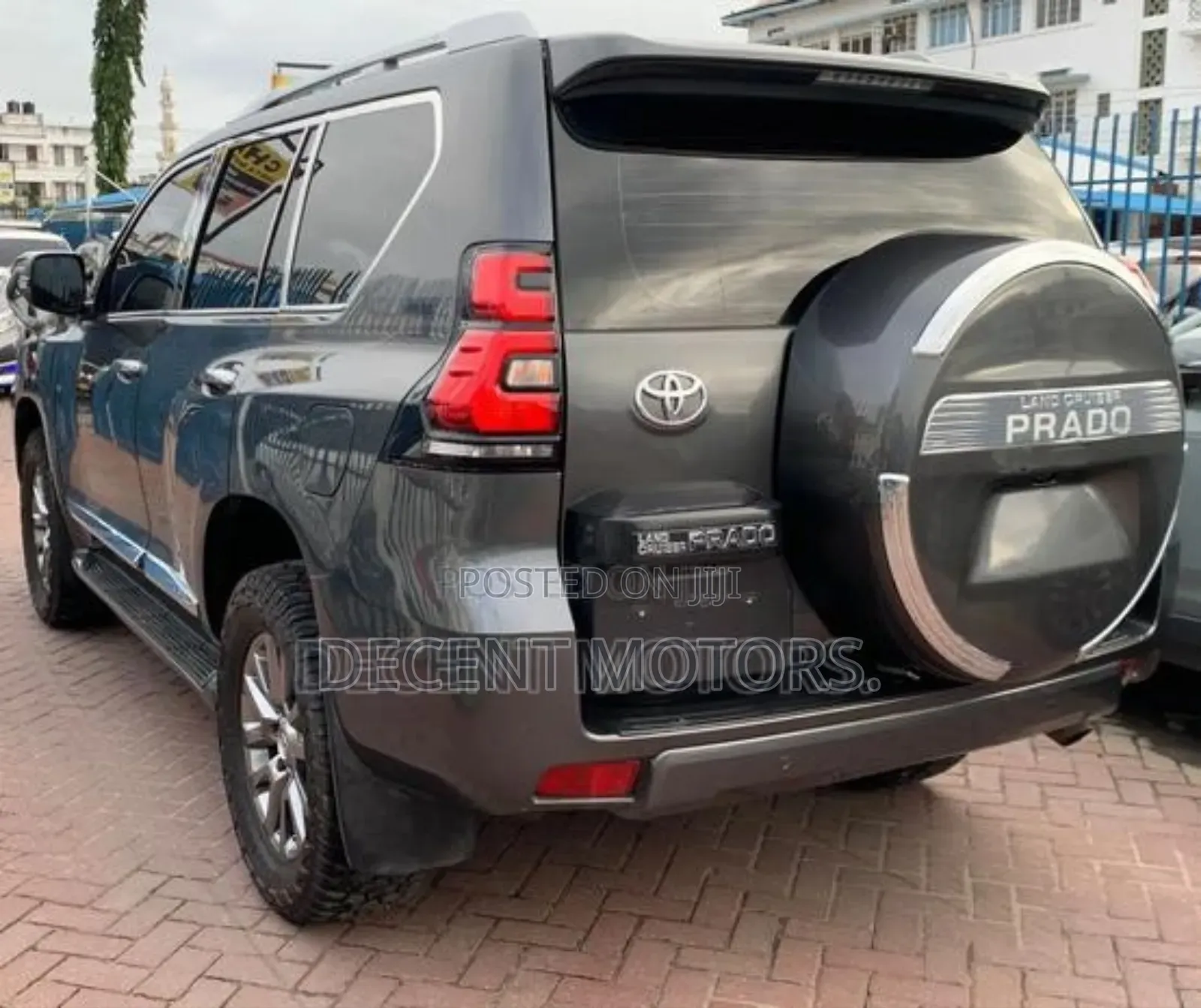 Toyota Land Cruiser Prado 2.8 2018 Gray