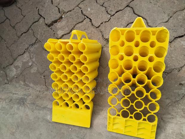 Single-Wheeled Wheel Stoppers - thumbnail 2