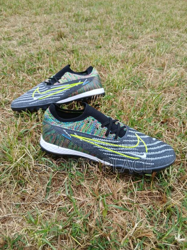 New Nike Gray Phantom Gx Elite Turf Trainers Football Boots - thumbnail 2