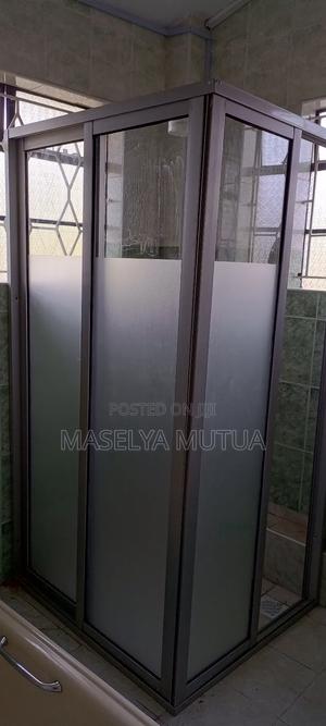 Shower Cubicle - thumbnail 2