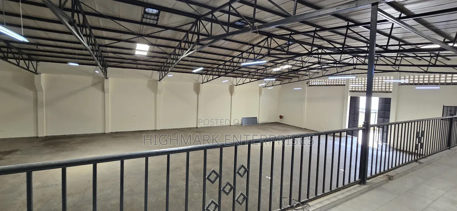 20000 Sq Ft Godown/Warehouse to Let; Industrial Area