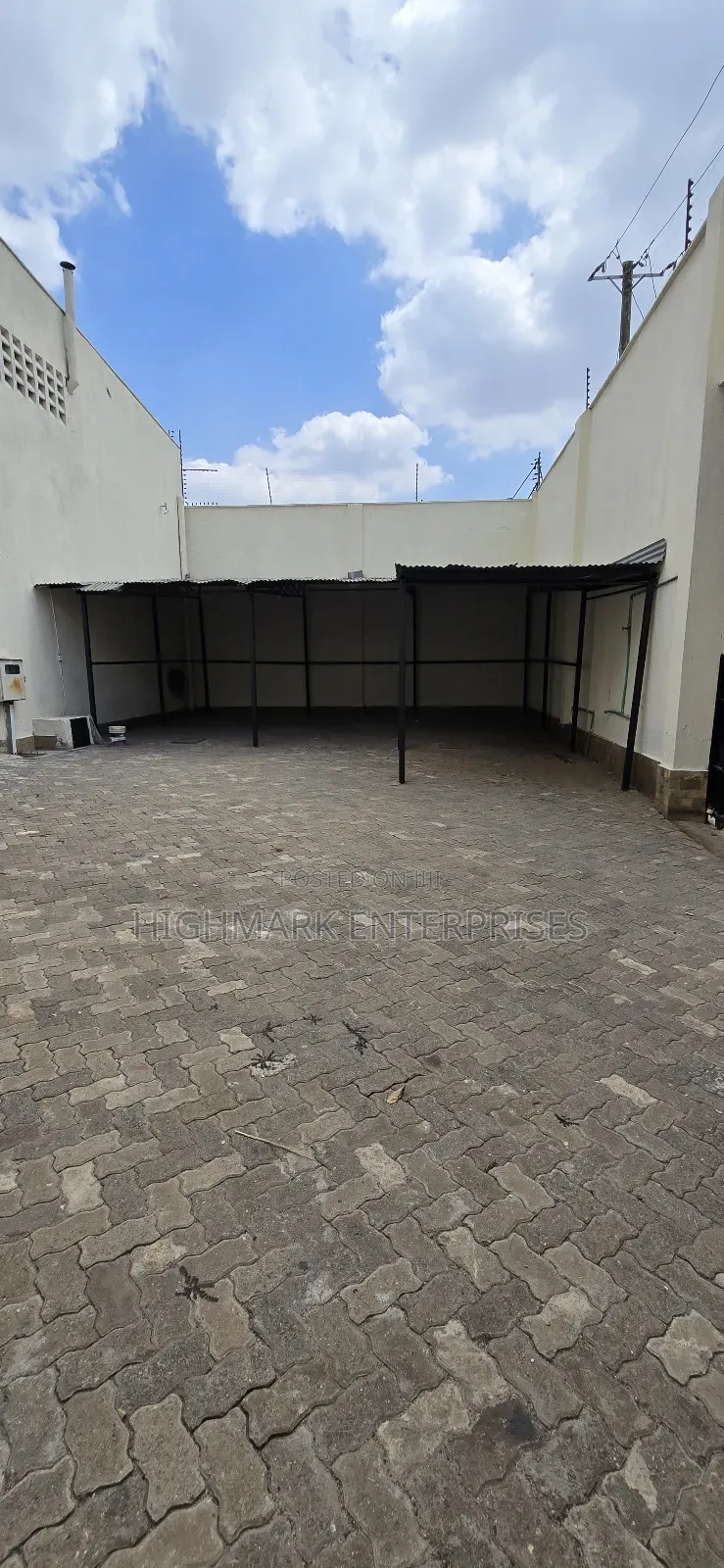 20000 Sq Ft Godown/Warehouse to Let; Industrial Area