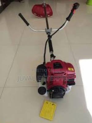 4 Stroke Brush Cutter - thumbnail 2