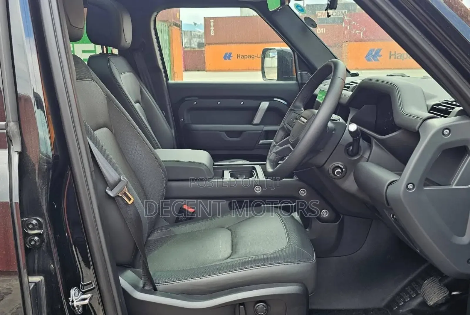 Land Rover Defender X-Dynamic SE 2024 Black