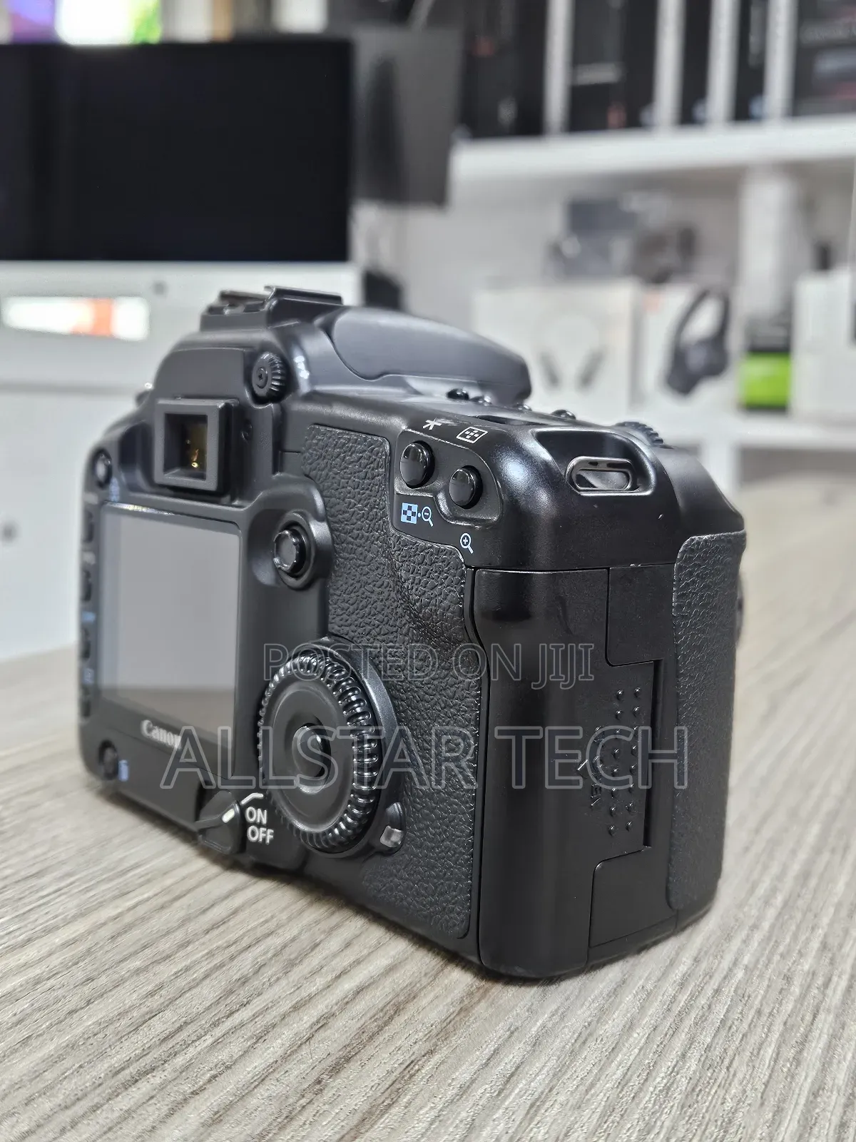 Canon Eos 30d Digital Camera With Canon Ef-S 18-55mm. Nb: No Videos.