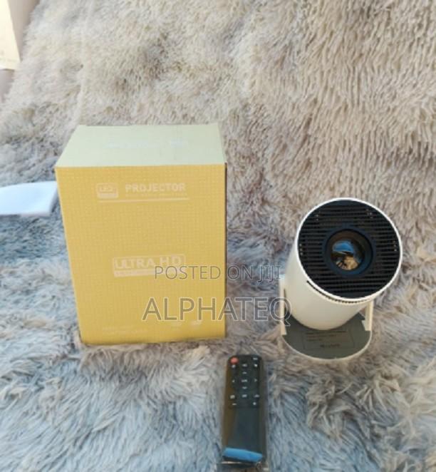 Original High Quality Projection Hy300 Projector - thumbnail 2