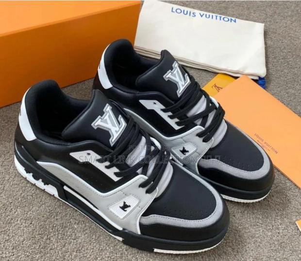 Louis Vuitton Sneakers