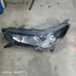 Clean Ex Japan Hilux Vigo 2018 Headlight
