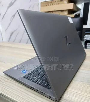 Laptop HP ZBook Firefly G8 16GB Intel Core i7 SSD 512GB