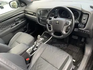 Mitsubishi Outlander 2.0 PHEV AWD 2018 Black